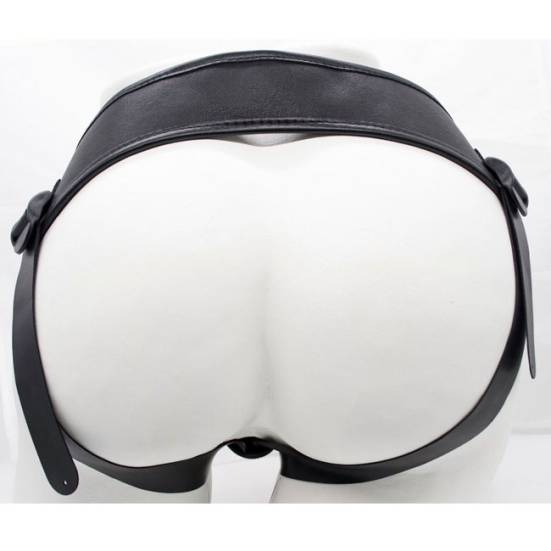 Страпон Harness Supreme Realistic